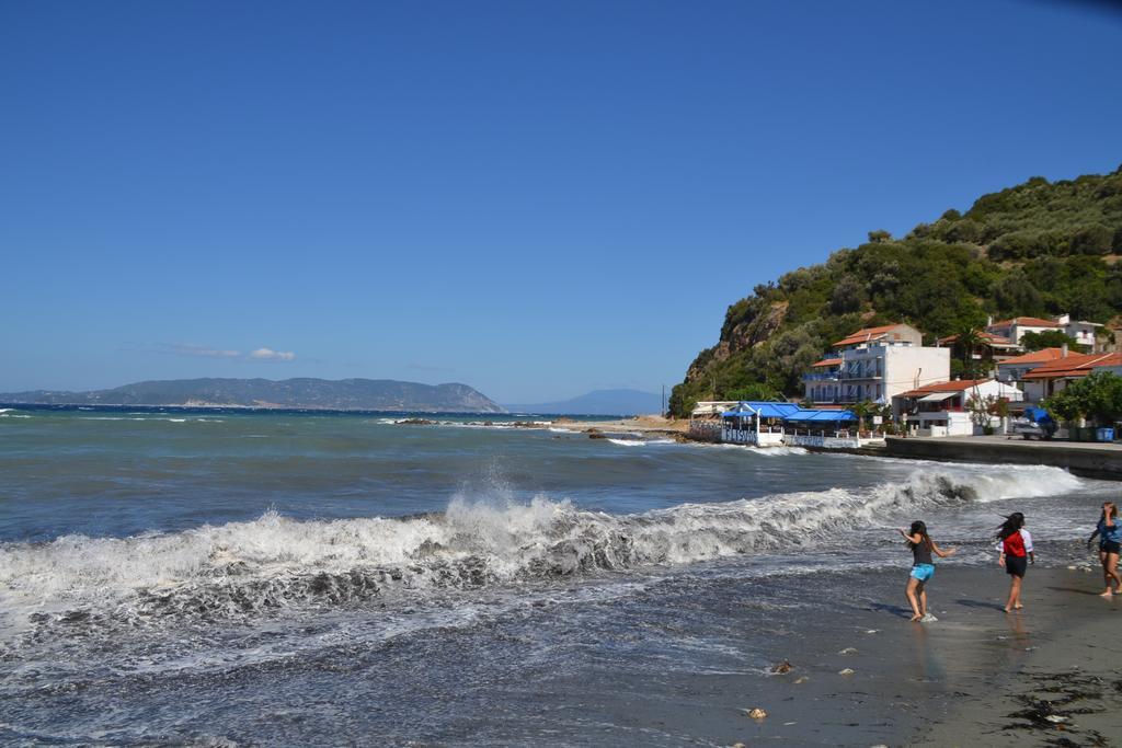 罗查基恩 Sea View酒店 外观 照片